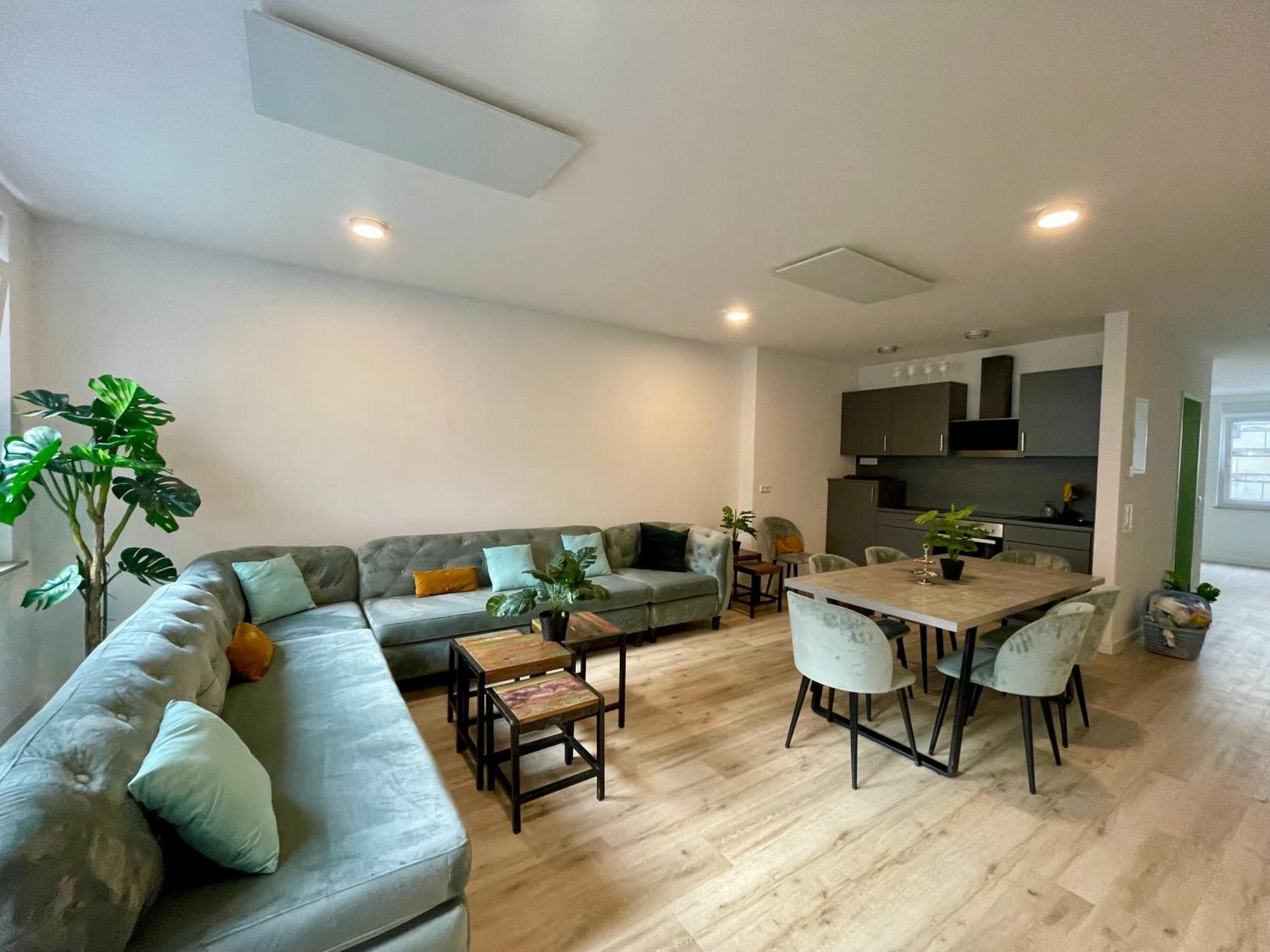 Neu Goldstadt Wunderschoenes 2 Zimmer Apartament Schloessle Zentrum Pforzheim Exteriör bild