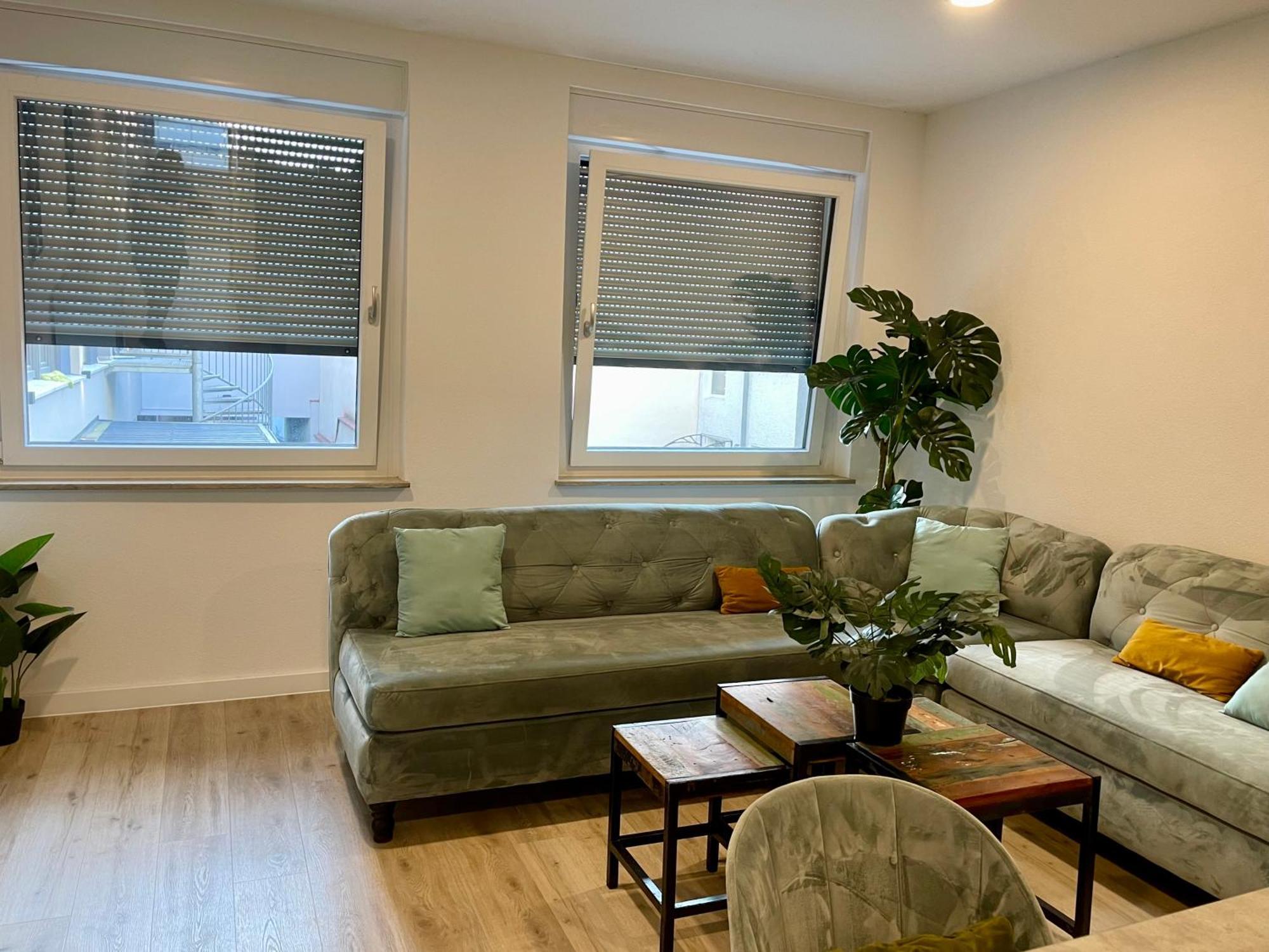 Neu Goldstadt Wunderschoenes 2 Zimmer Apartament Schloessle Zentrum Pforzheim Exteriör bild