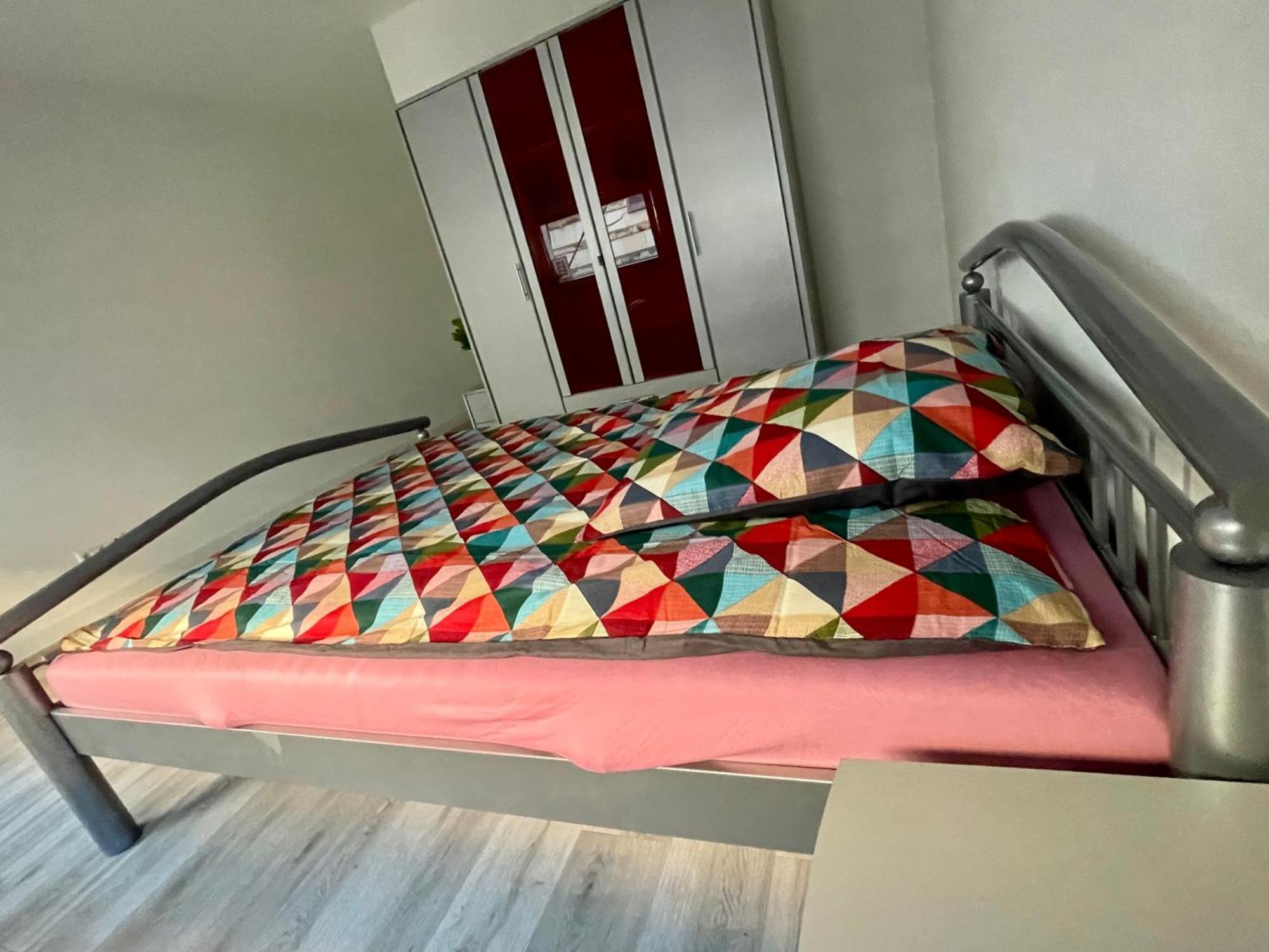 Neu Goldstadt Wunderschoenes 2 Zimmer Apartament Schloessle Zentrum Pforzheim Exteriör bild