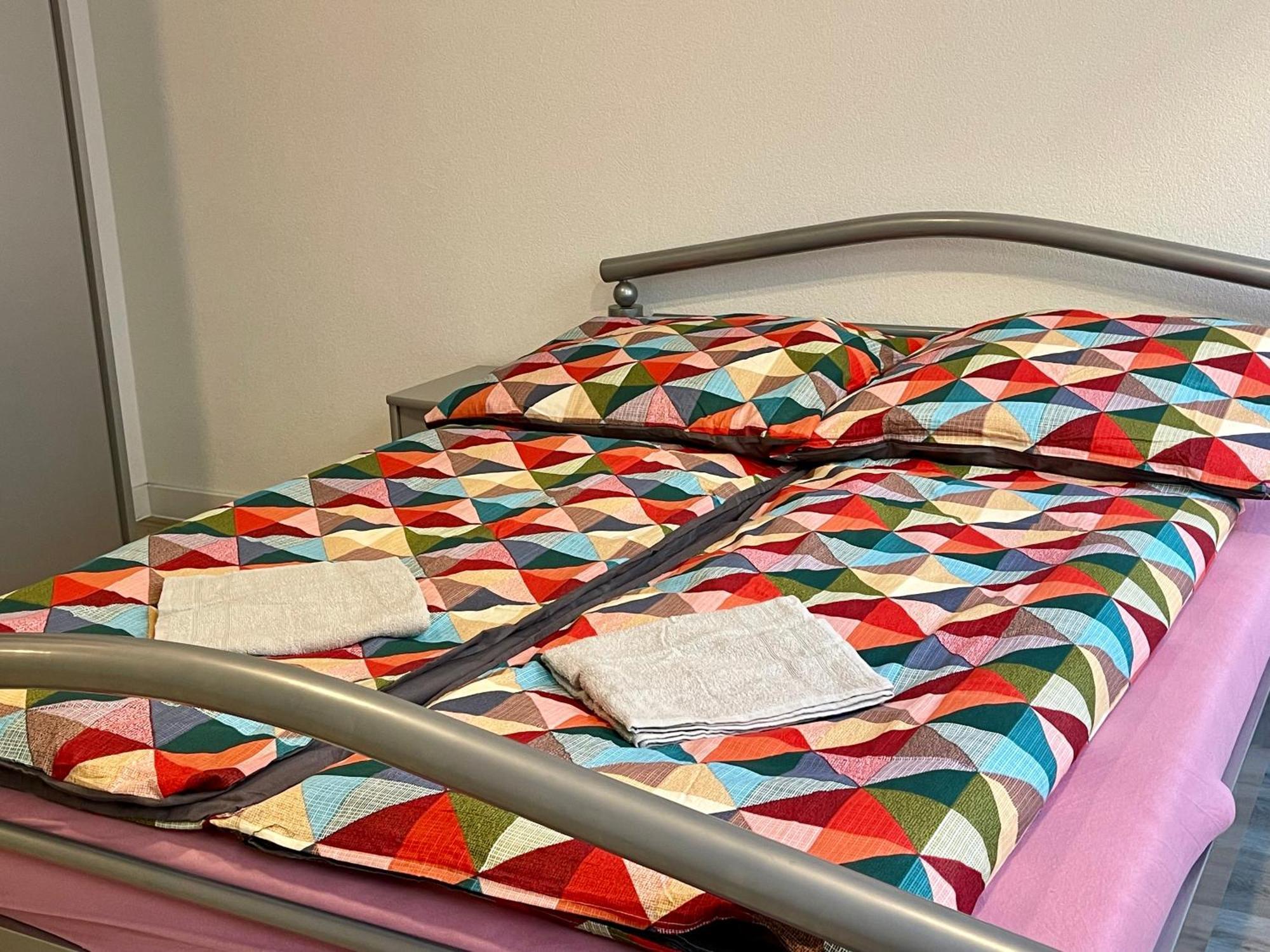 Neu Goldstadt Wunderschoenes 2 Zimmer Apartament Schloessle Zentrum Pforzheim Exteriör bild