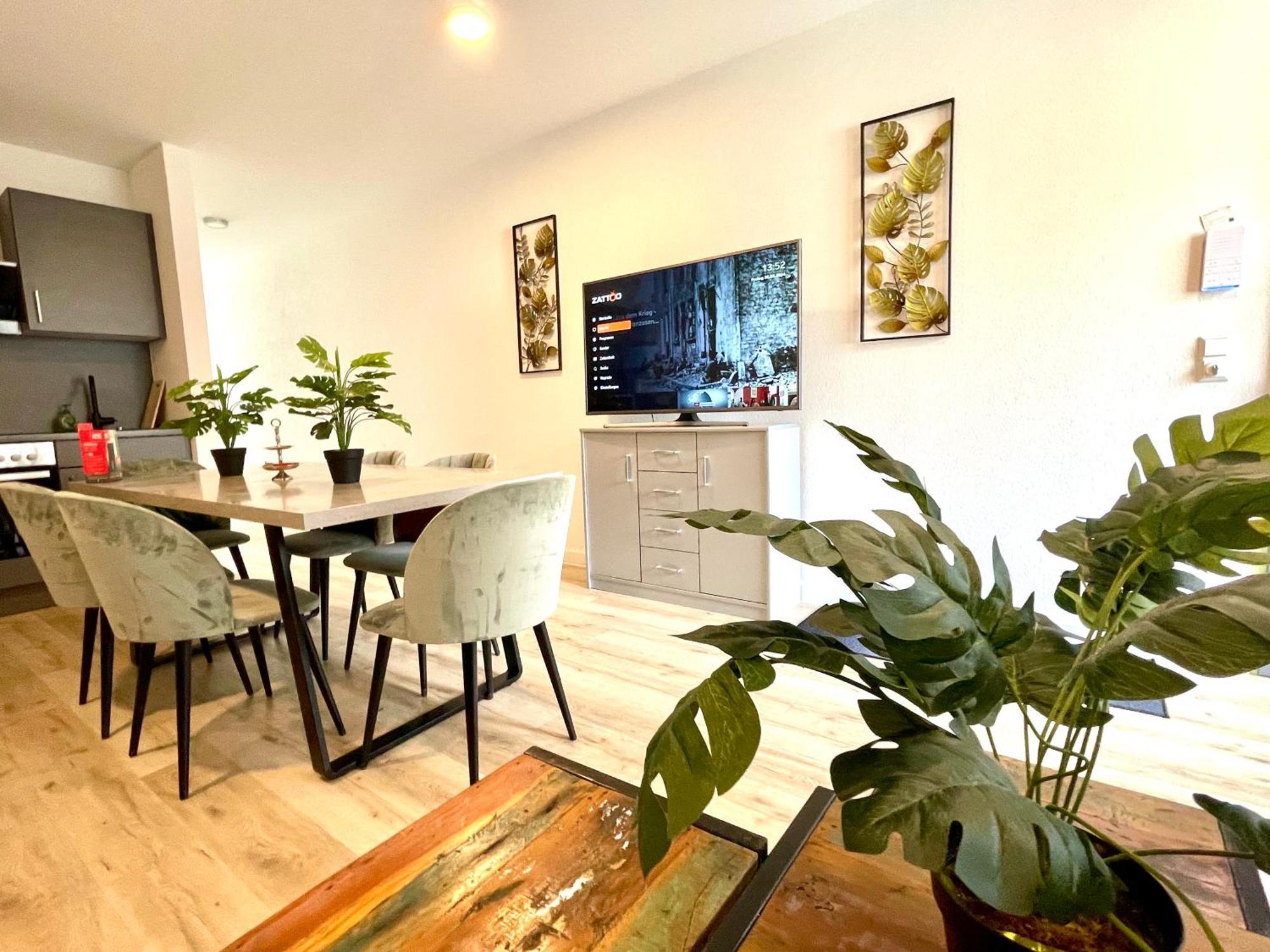 Neu Goldstadt Wunderschoenes 2 Zimmer Apartament Schloessle Zentrum Pforzheim Exteriör bild